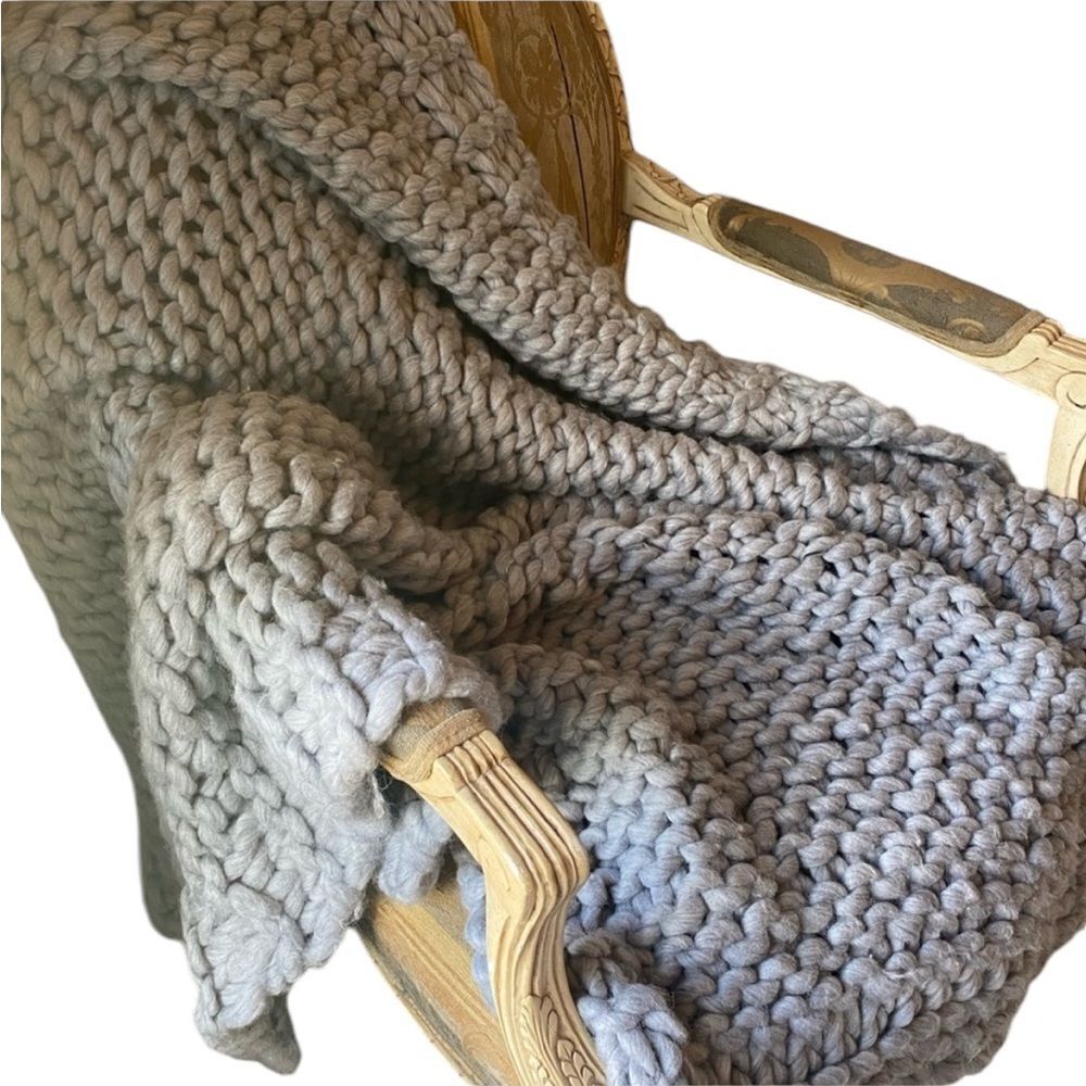 AVIVA STANOFF‎ THROW - GREY MARSHMALLOW